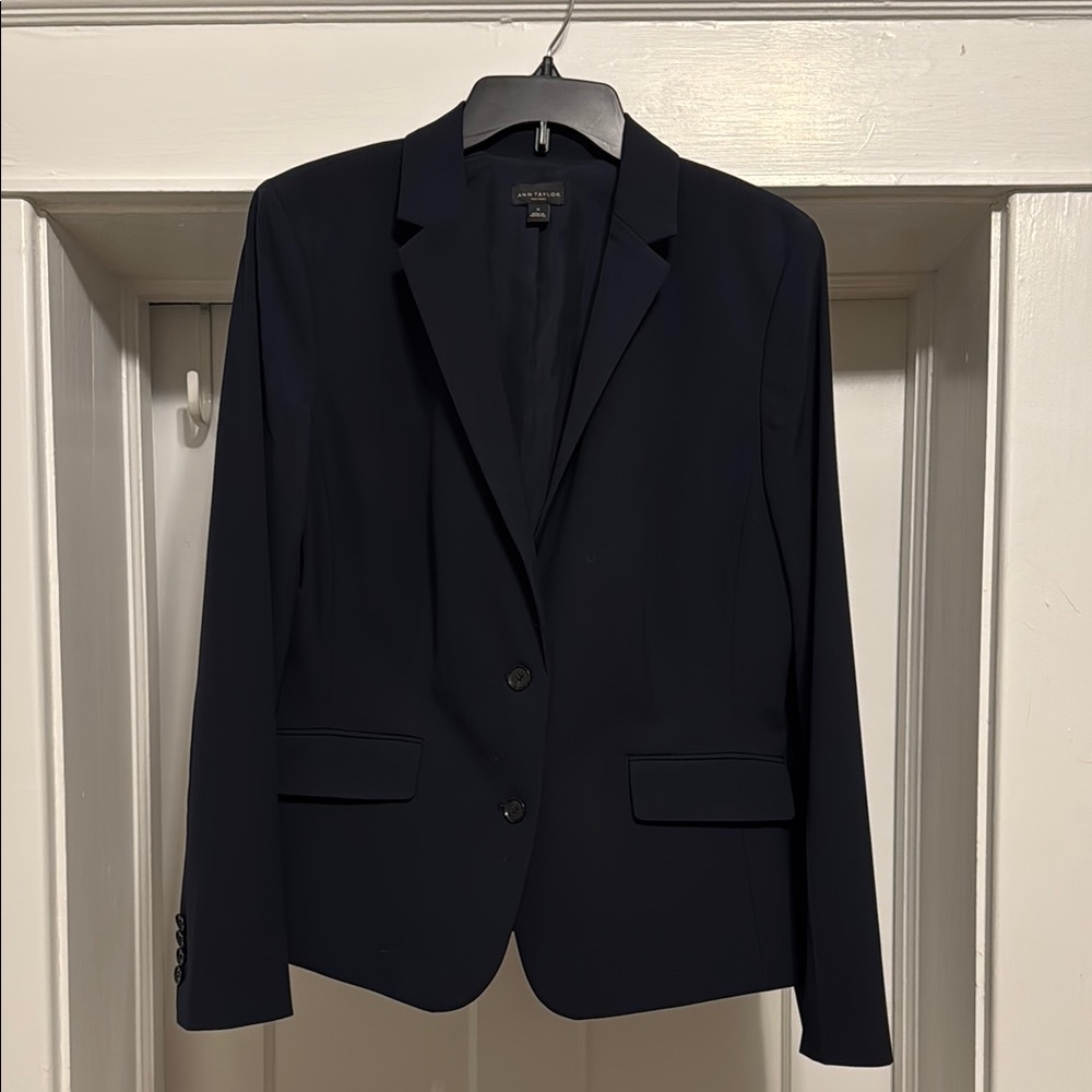 Classic Navy Women's Blazer, Ann Taylor, EUC, Size 14